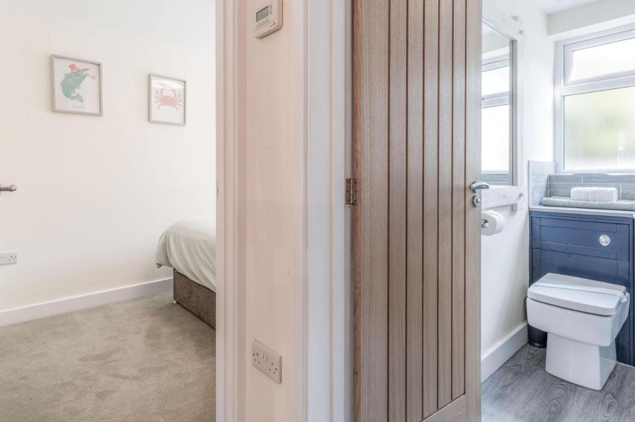 Myrtle - 1 Bedroom Apartment - Saundersfoot Bagian luar foto
